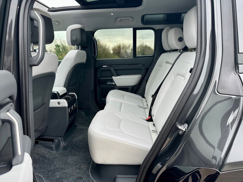 Used Land Rover Defender 2024 for sale - 77991523: Photo 29