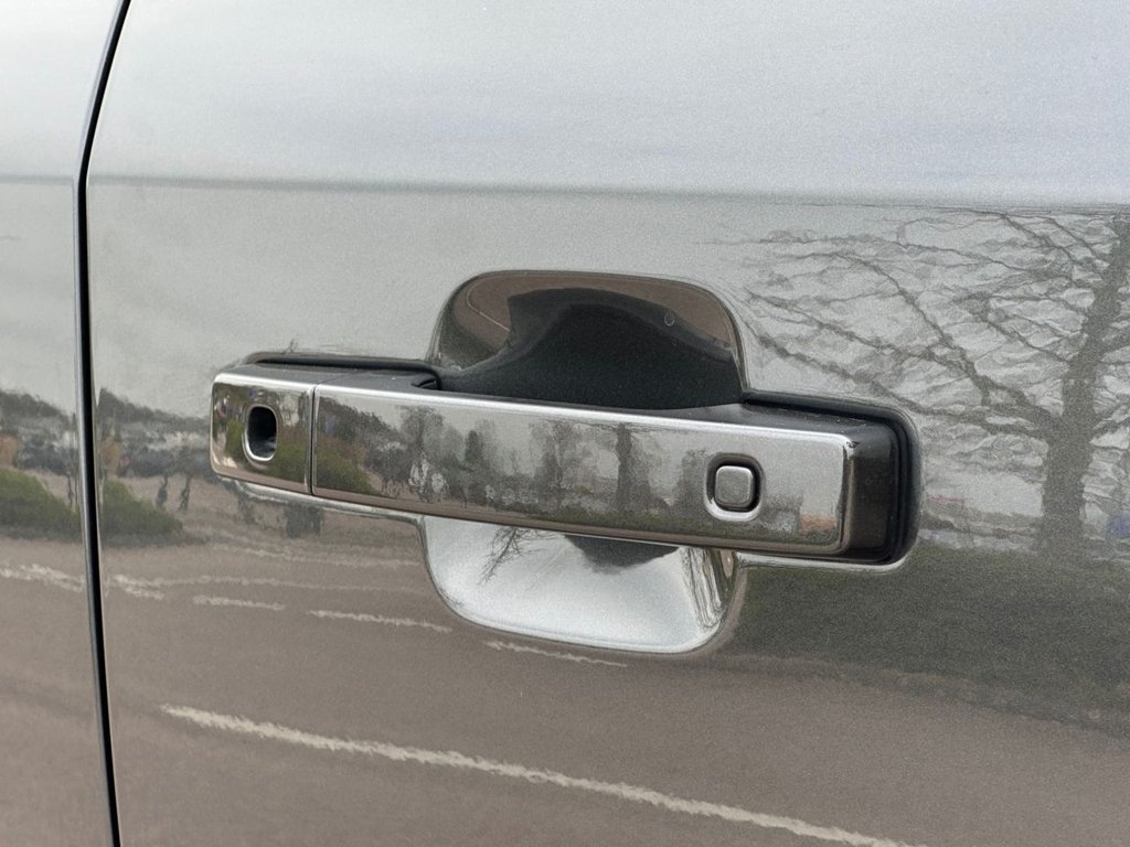 Used Land Rover Defender 2024 for sale - 77991523: Photo 39