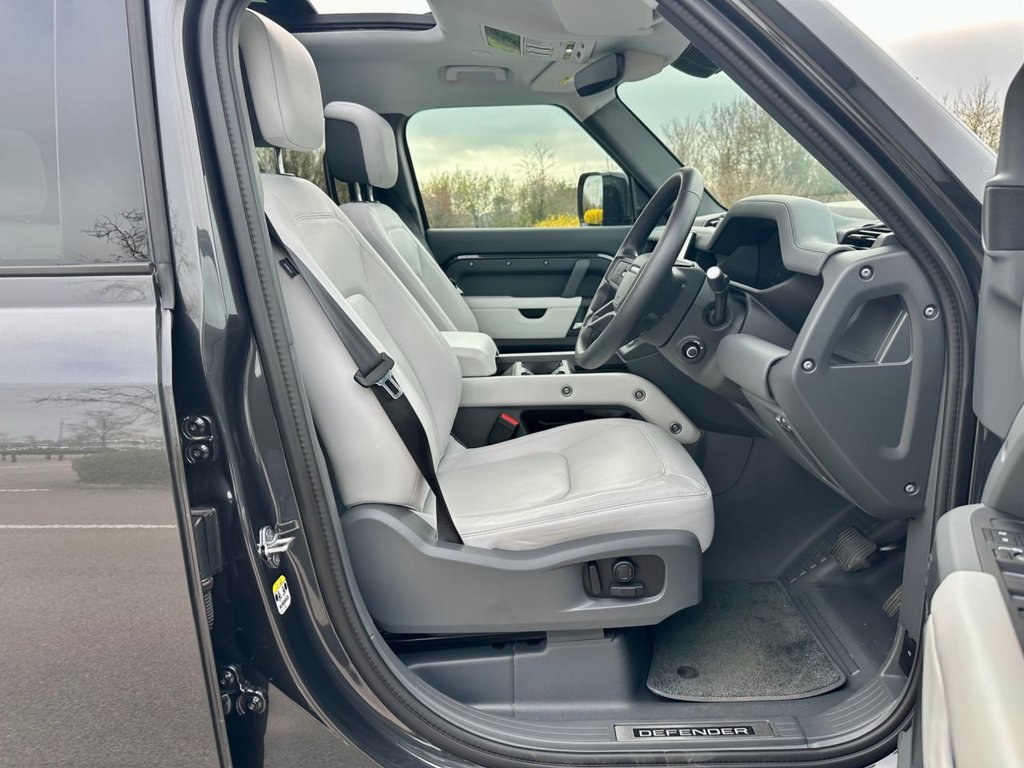 Used Land Rover Defender 2024 for sale - 77991523: Photo 50