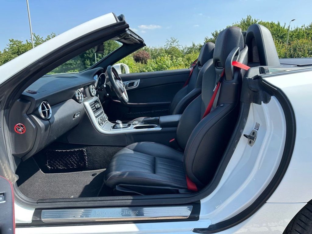 Used Mercedes-Benz SLK 2016 for sale - 76520648: Photo 15