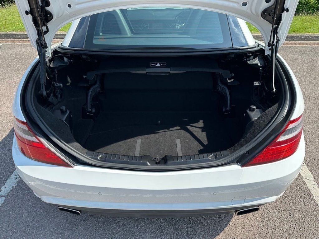 Used Mercedes-Benz SLK 2016 for sale - 76520648: Photo 40