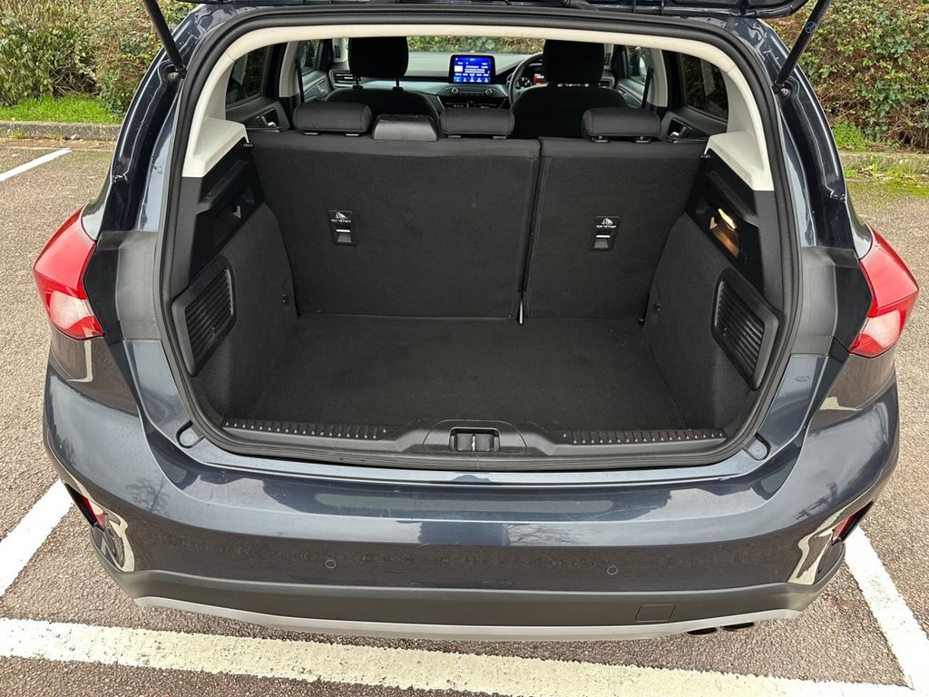 Used Ford Focus 2020 for sale - 77072468: Photo 6