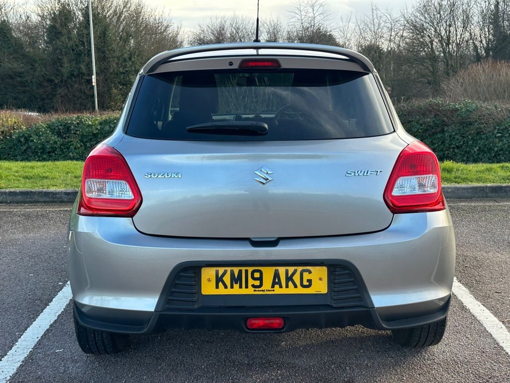 Used Suzuki Swift 2019 for sale - 77313536: Photo 5
