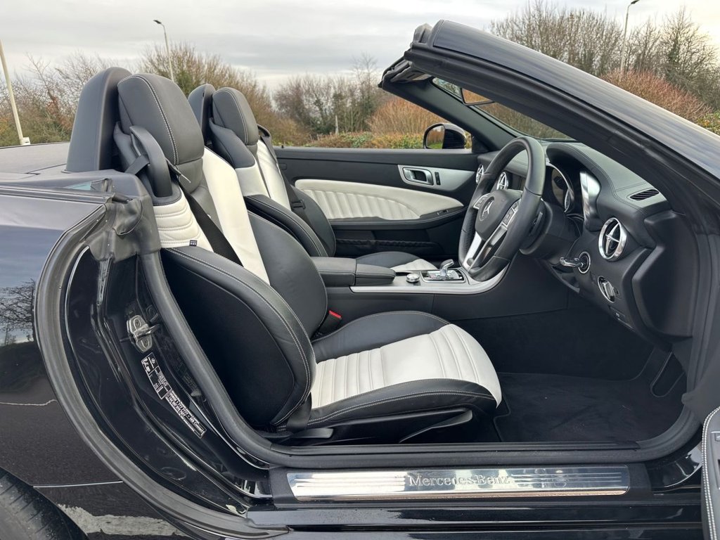 Used Mercedes-Benz SLK 2016 for sale - 76961978: Photo 24