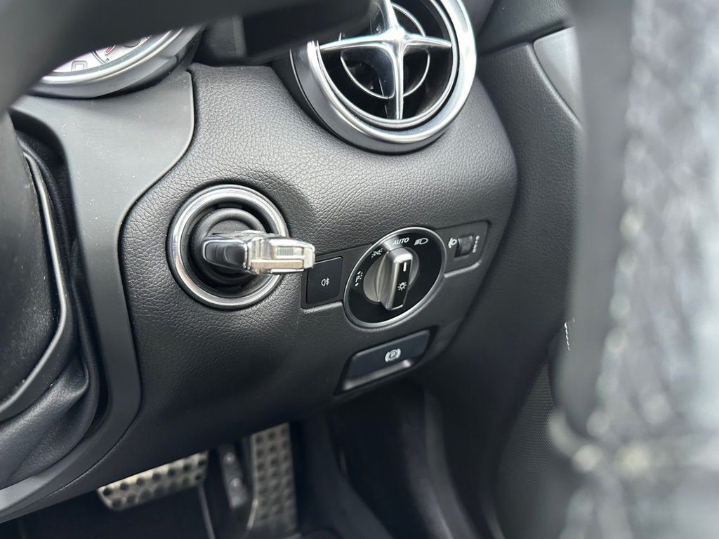 Used Mercedes-Benz SLK 2016 for sale - 76961978: Photo 47