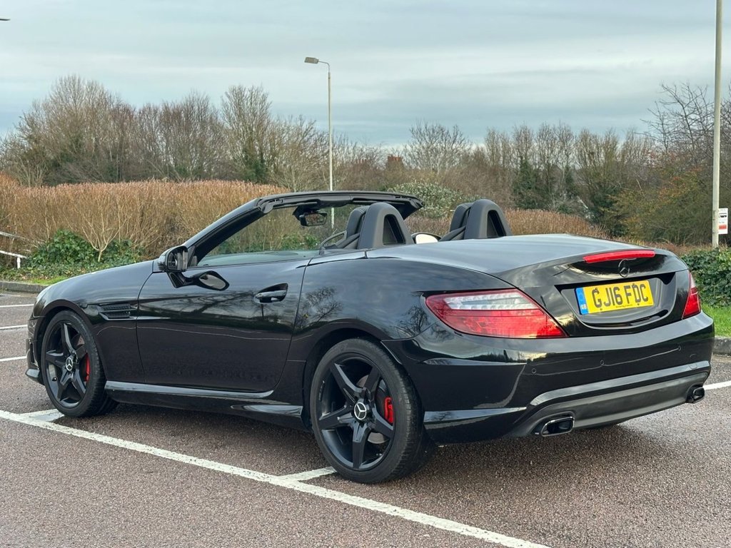 Used Mercedes-Benz SLK 2016 for sale - 76961978: Photo 9