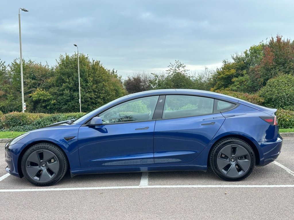Used Tesla Model 3 2021 for sale - 76236104: Photo 3