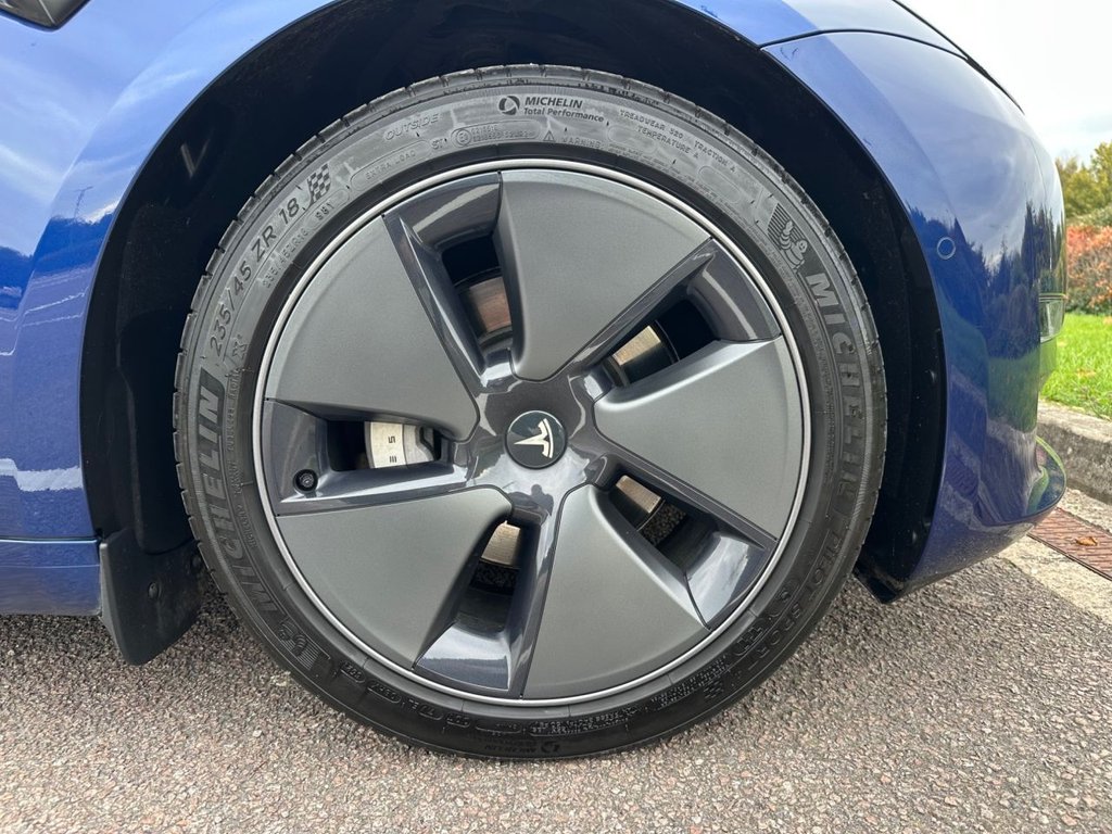 Used Tesla Model 3 2021 for sale - 76236104: Photo 44
