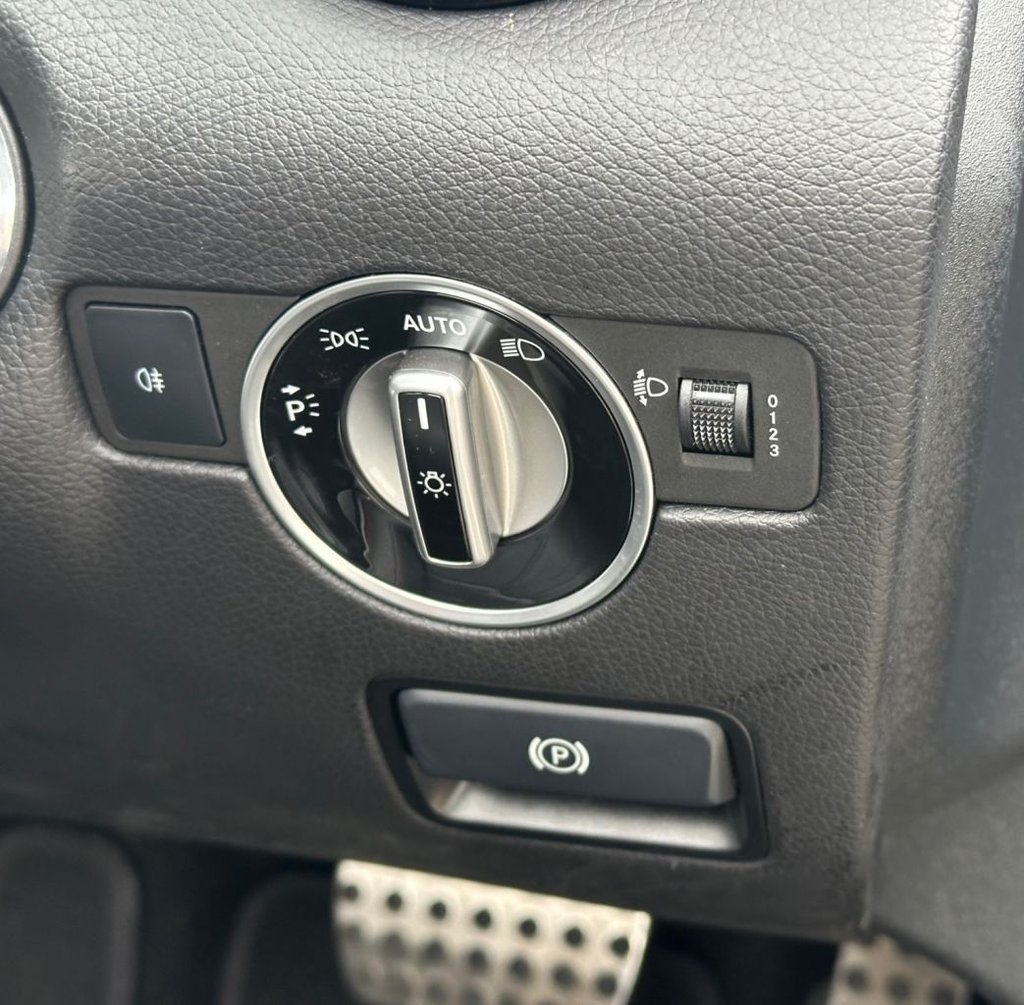 Used Mercedes-Benz SLK 2016 for sale - 77507520: Photo 40