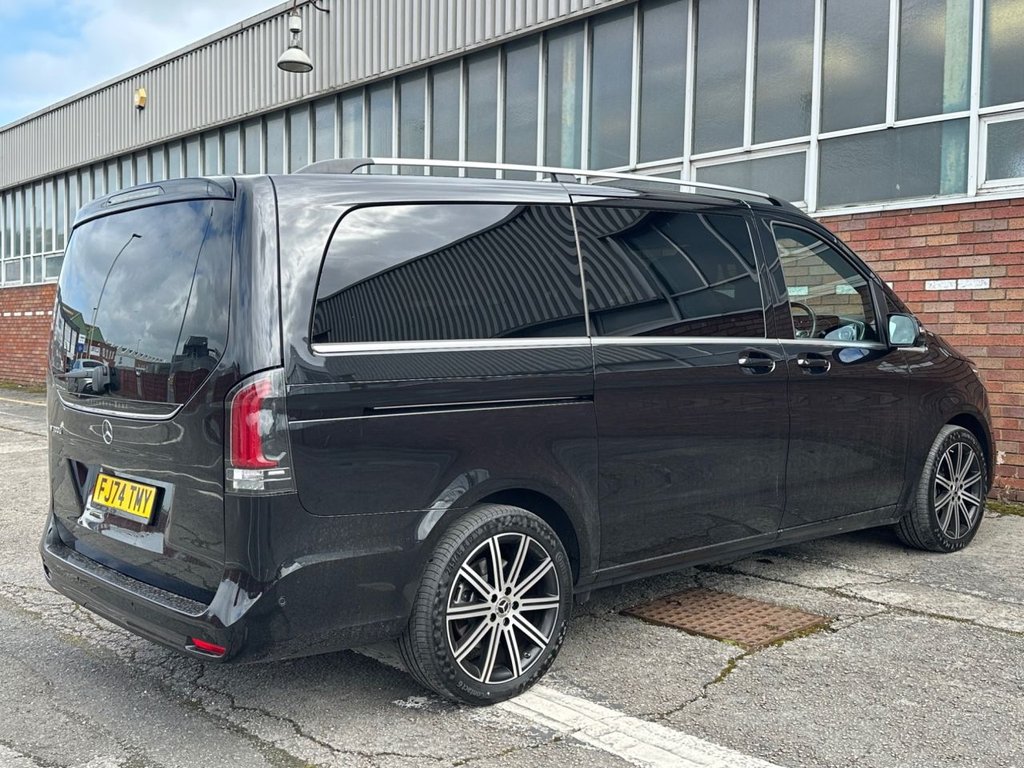 Used Mercedes-Benz V-Class 2024 for sale - 78068933: Photo 2