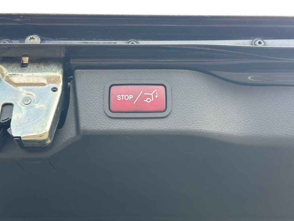 Used Mercedes-Benz V-Class 2024 for sale - 78068933: Photo 25