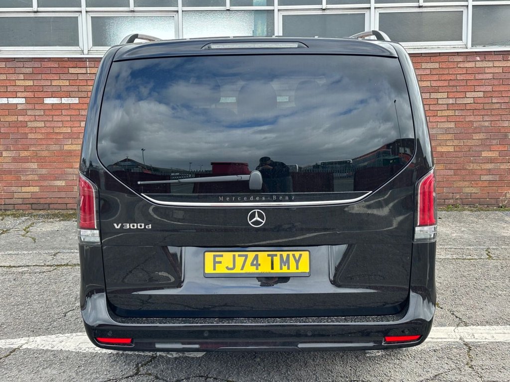 Used Mercedes-Benz V-Class 2024 for sale - 78068933: Photo 5