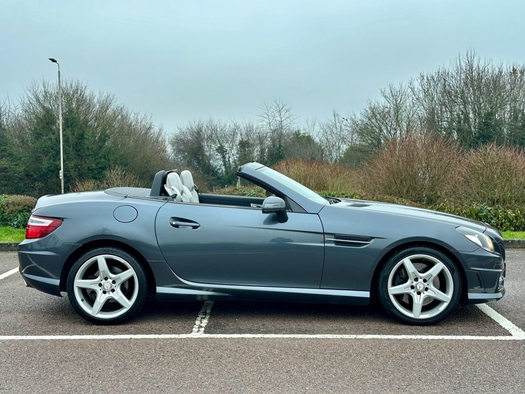 Used Mercedes-Benz SLK 2013 for sale - 77026947: Photo 18