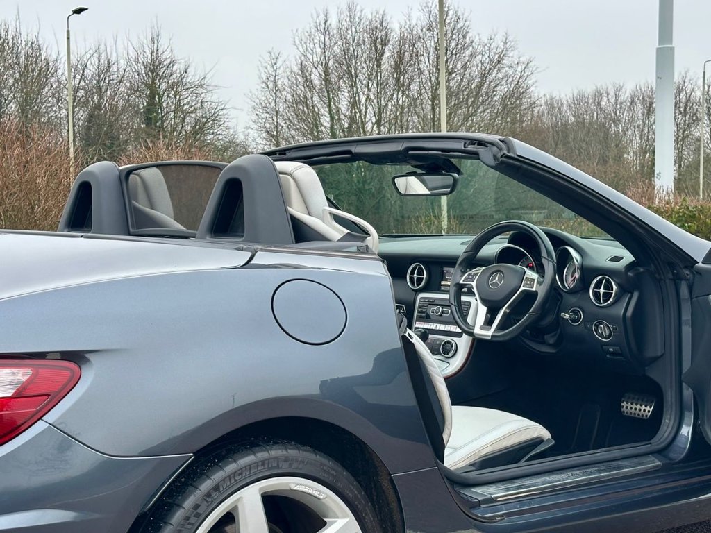 Used Mercedes-Benz SLK 2013 for sale - 77026947: Photo 20