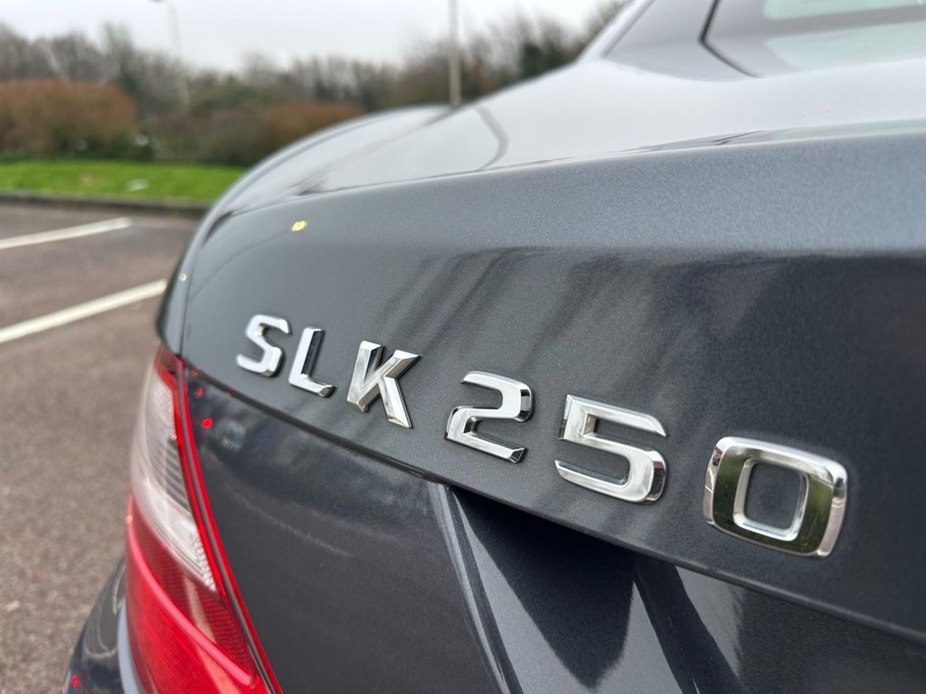 Used Mercedes-Benz SLK 2013 for sale - 77026947: Photo 45