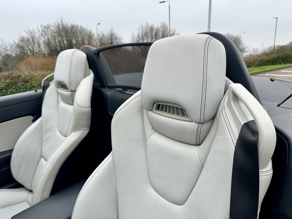 Used Mercedes-Benz SLK 2013 for sale - 77026947: Photo 6