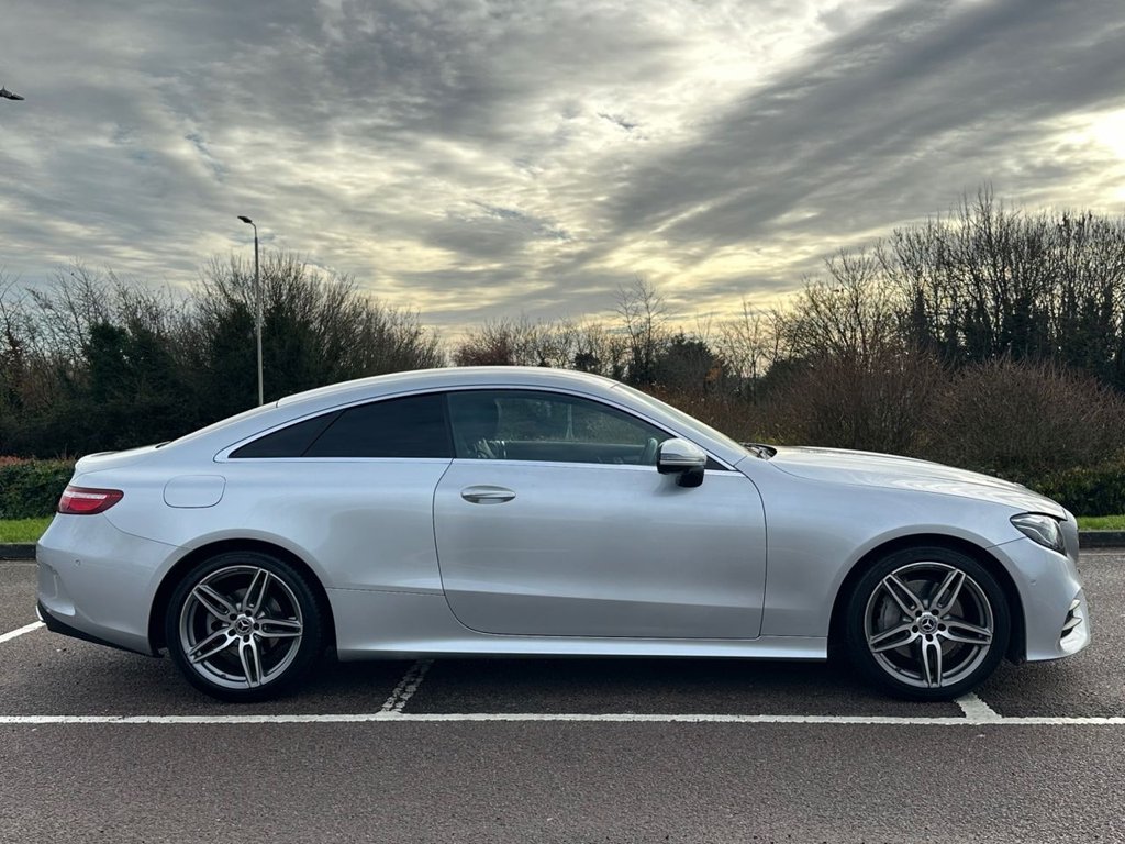 Used Mercedes-Benz E Class 2020 for sale - 76840859: Photo 2