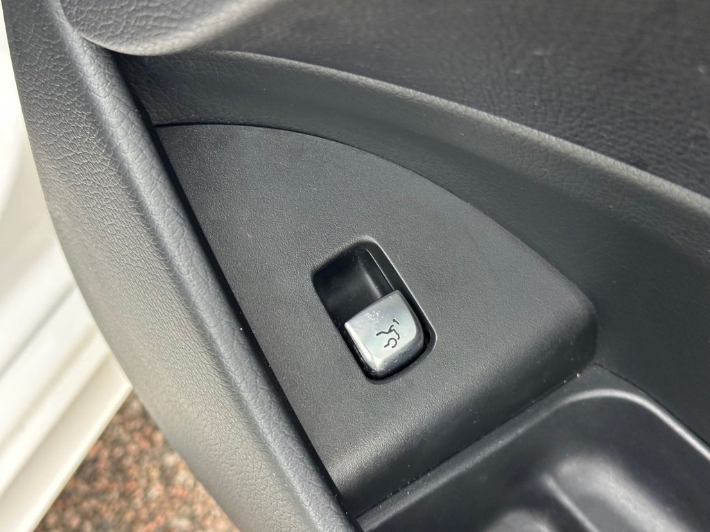 Used Mercedes-Benz E Class 2017 for sale - 77171533: Photo 32