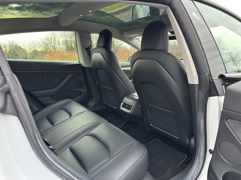 Used Tesla Model 3 2023 for sale - 77369405: Photo 28