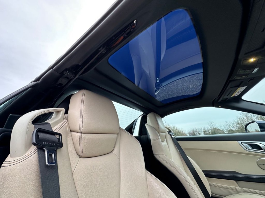 Used Mercedes-Benz SLK 2014 for sale - 77171843: Photo 18