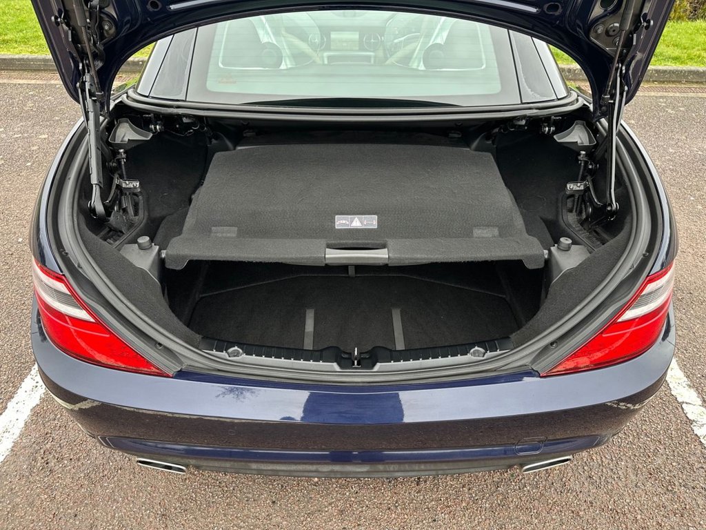 Used Mercedes-Benz SLK 2014 for sale - 77171843: Photo 39