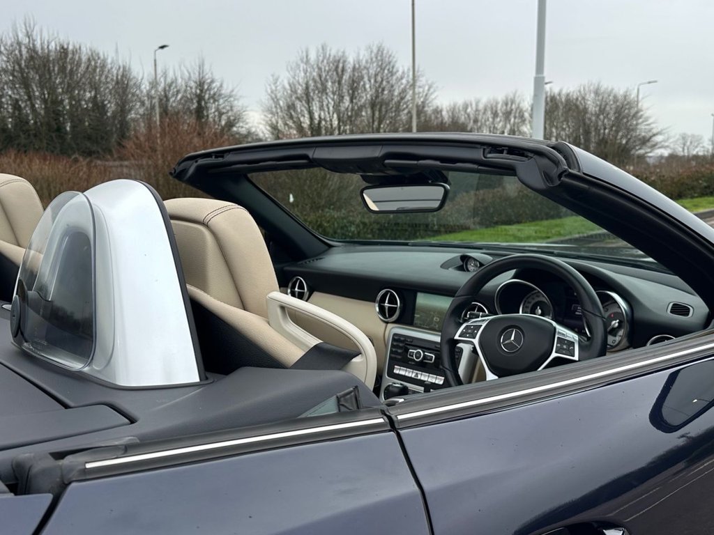 Used Mercedes-Benz SLK 2014 for sale - 77171843: Photo 44