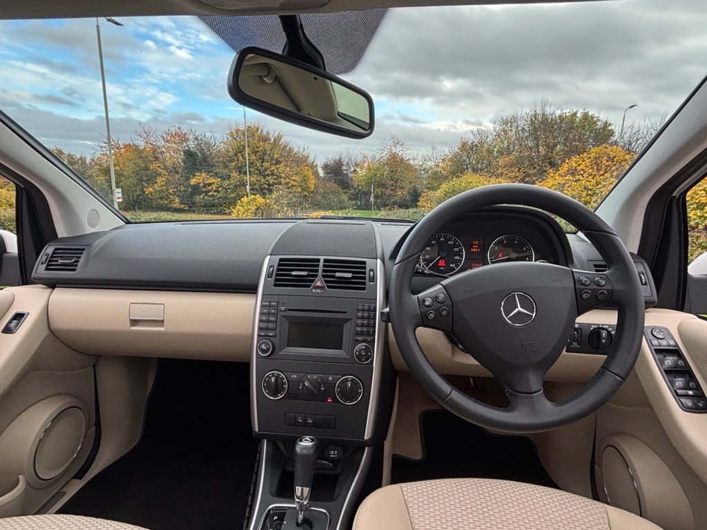 Used Mercedes-Benz A-Class 2012 for sale - 76469855: Photo 10