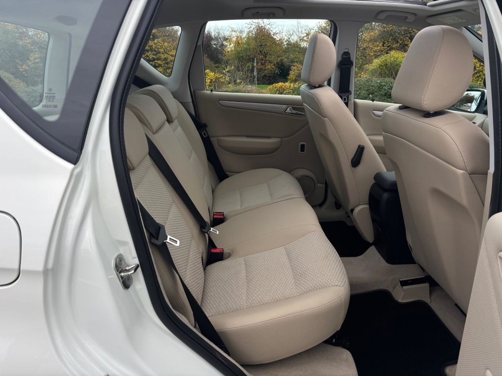 Used Mercedes-Benz A-Class 2012 for sale - 76469855: Photo 26