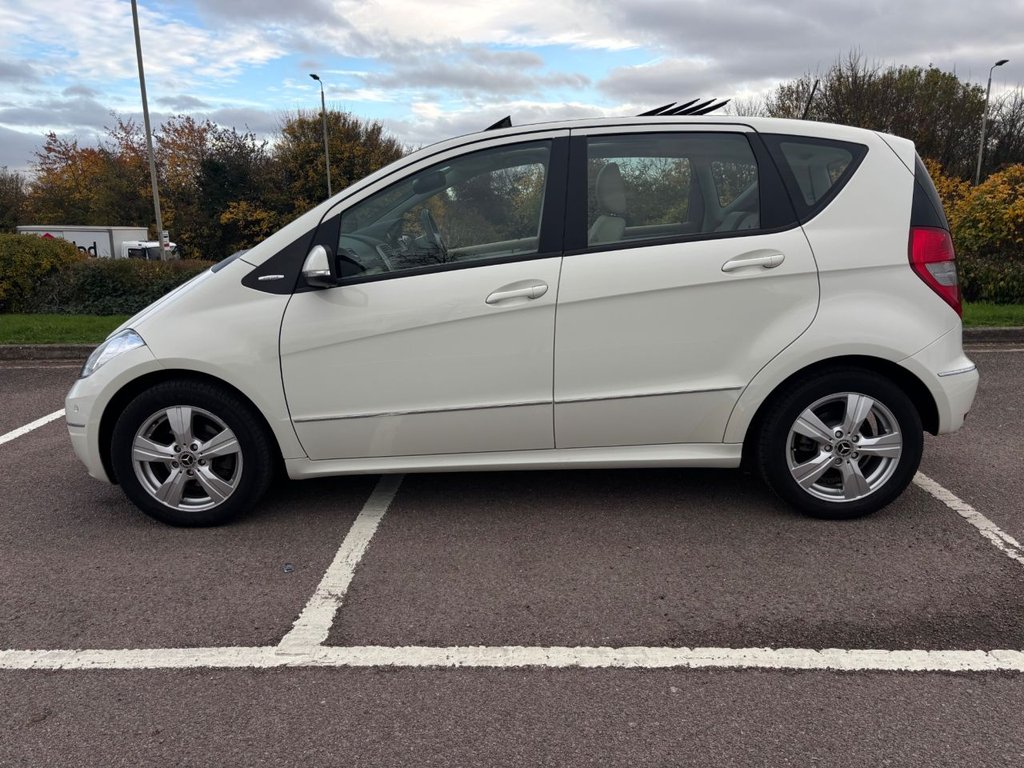 Used Mercedes-Benz A-Class 2012 for sale - 76469855: Photo 5