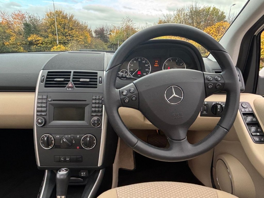 Used Mercedes-Benz A-Class 2012 for sale - 76469855: Photo 9