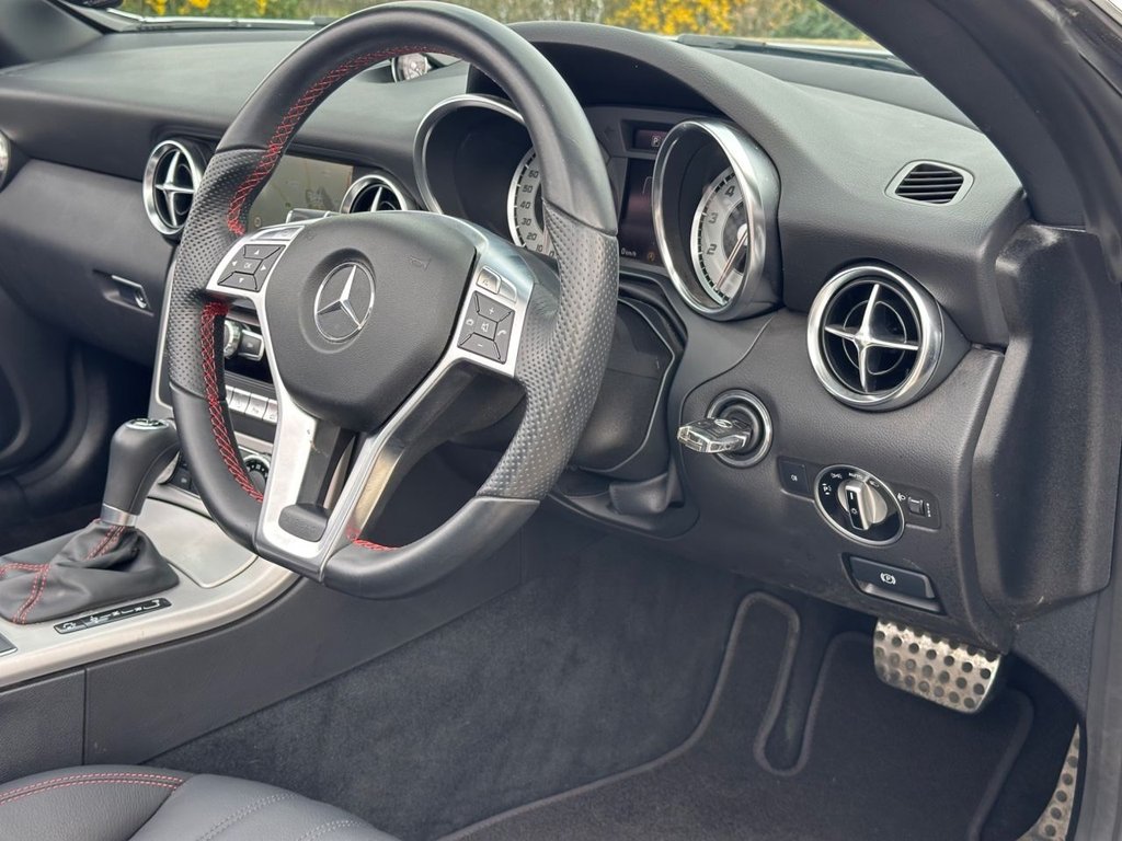 Used Mercedes-Benz SLK 2015 for sale - 78029787: Photo 18