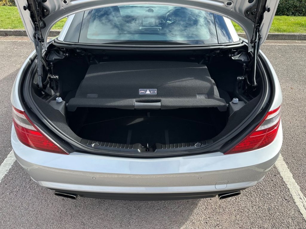 Used Mercedes-Benz SLK 2015 for sale - 78029787: Photo 32