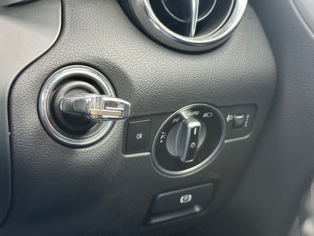 Used Mercedes-Benz SLK 2015 for sale - 78029787: Photo 48