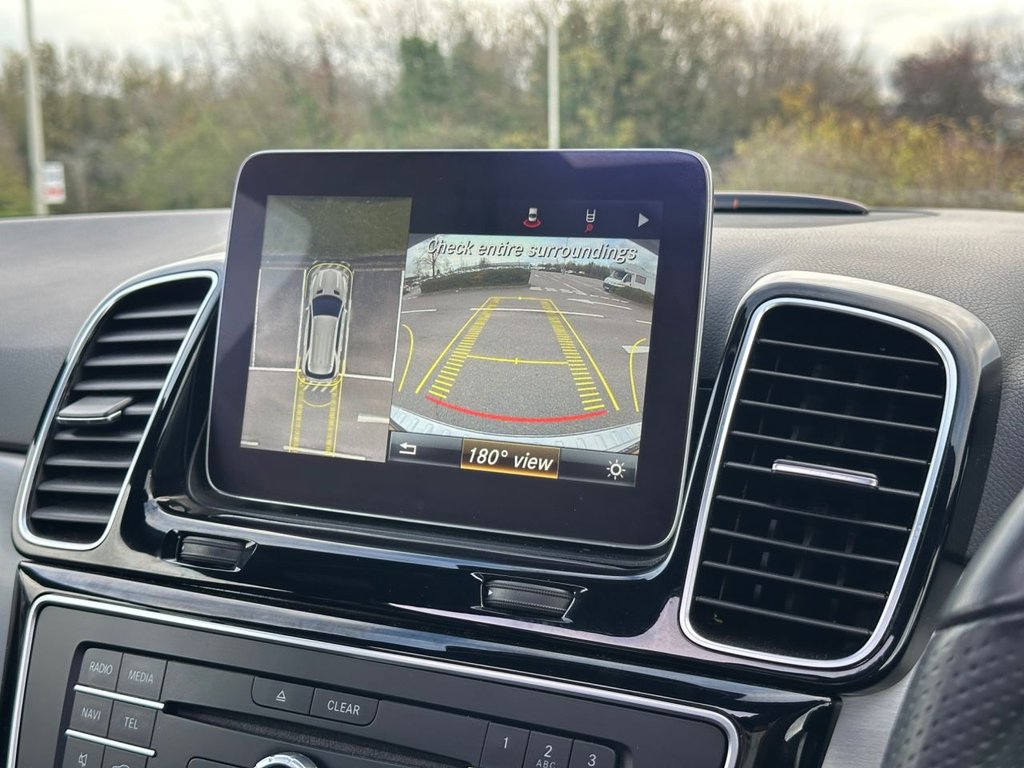 Used Mercedes-Benz GLE 2018 for sale - 76642857: Photo 11