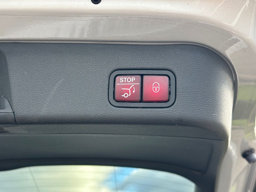 Used Mercedes-Benz GLE 2018 for sale - 76642857: Photo 12