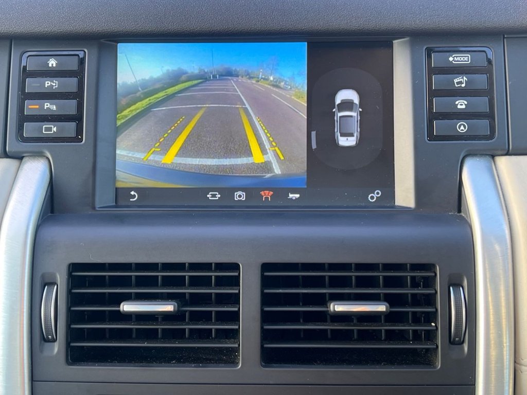 Used Land Rover Discovery Sport 2016 for sale - 76900484: Photo 13