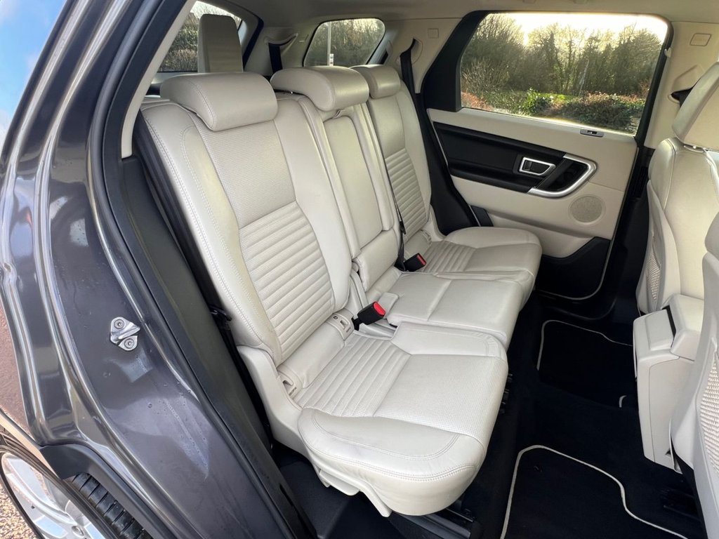 Used Land Rover Discovery Sport 2016 for sale - 76900484: Photo 16