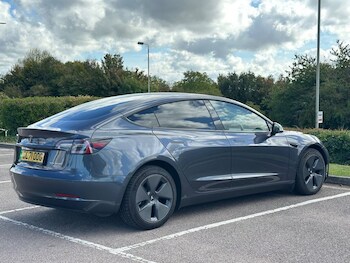 Used Tesla Model 3 2022 for sale - 76038999: Photo