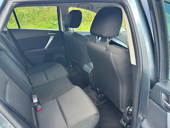 Used Mazda Mazda3 2013 for sale - 79129801: Photo