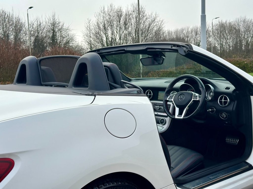 Used Mercedes-Benz SLK 2015 for sale - 77014581: Photo 38