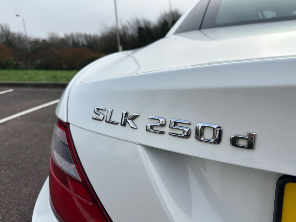 Used Mercedes-Benz SLK 2015 for sale - 77014581: Photo 41