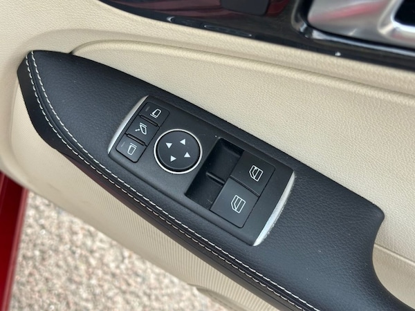 Used Mercedes-Benz SLK 2014 for sale - 76185231: Photo 37