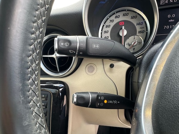 Used Mercedes-Benz SLK 2014 for sale - 76185231: Photo 44