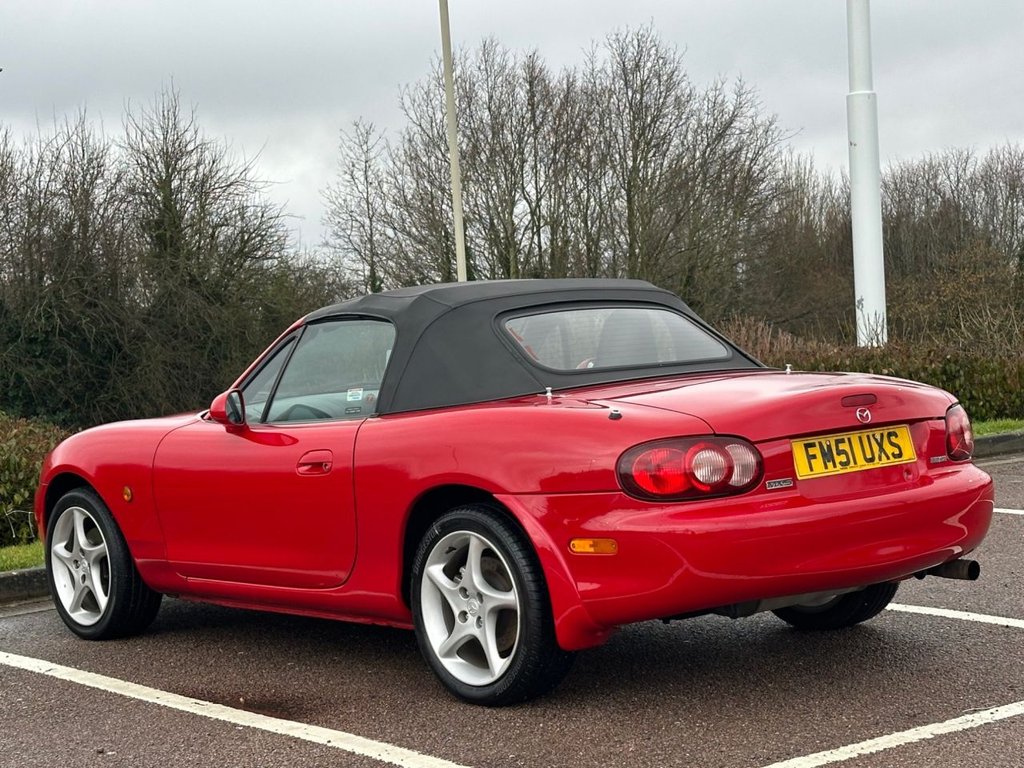 Used Mazda MX-5 2002 for sale - 77302705: Photo 2