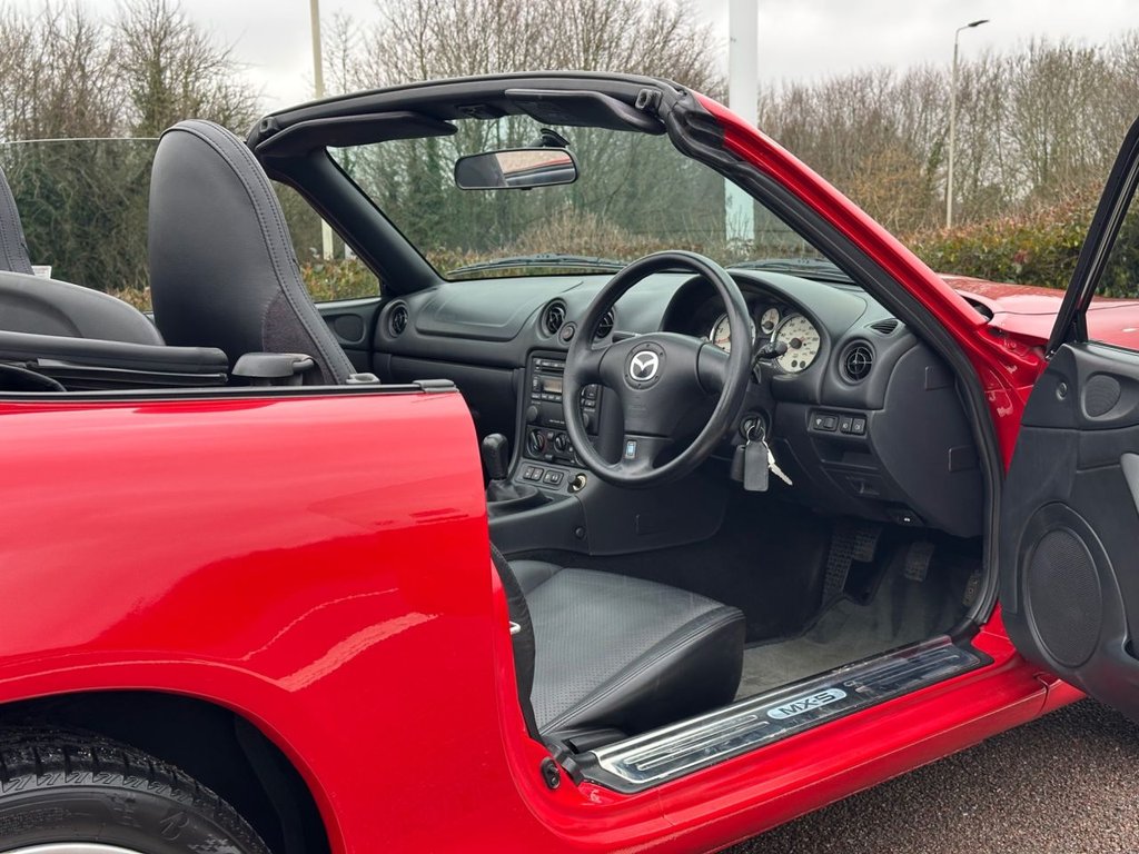 Used Mazda MX-5 2002 for sale - 77302705: Photo 23