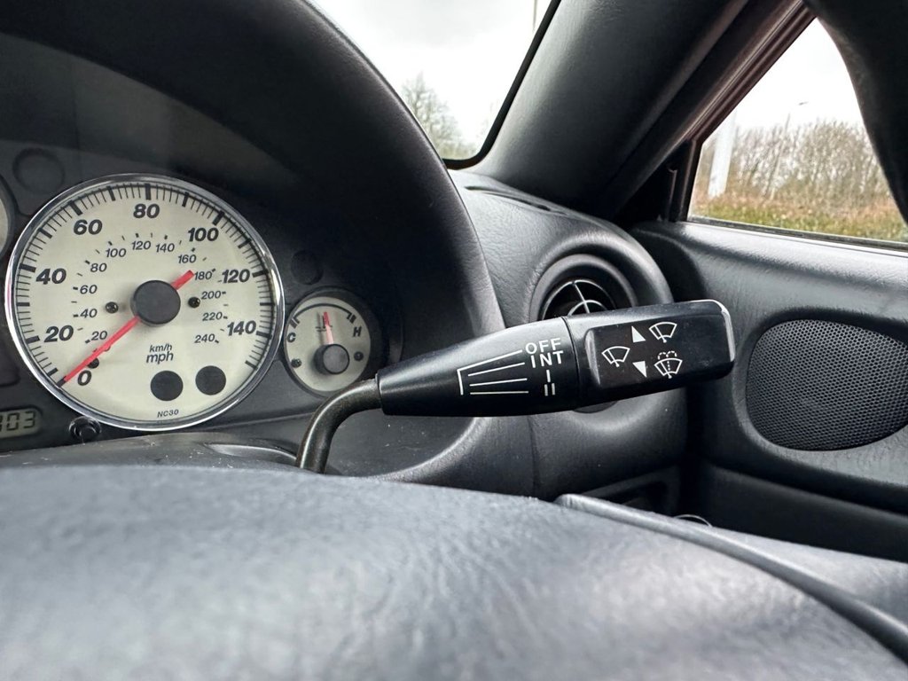 Used Mazda MX-5 2002 for sale - 77302705: Photo 35