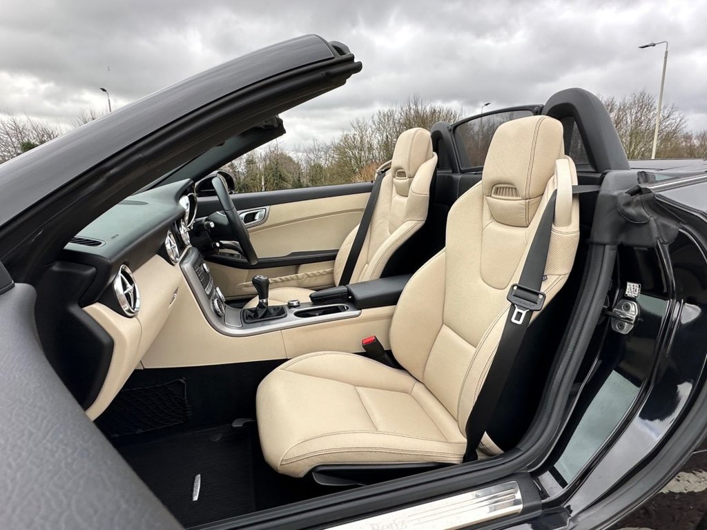 Used Mercedes-Benz SLC 2016 for sale - 77571661: Photo 2