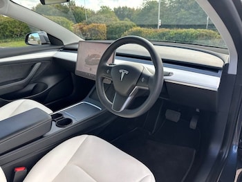 Used Tesla Model 3 2023 for sale - 79038397: Photo
