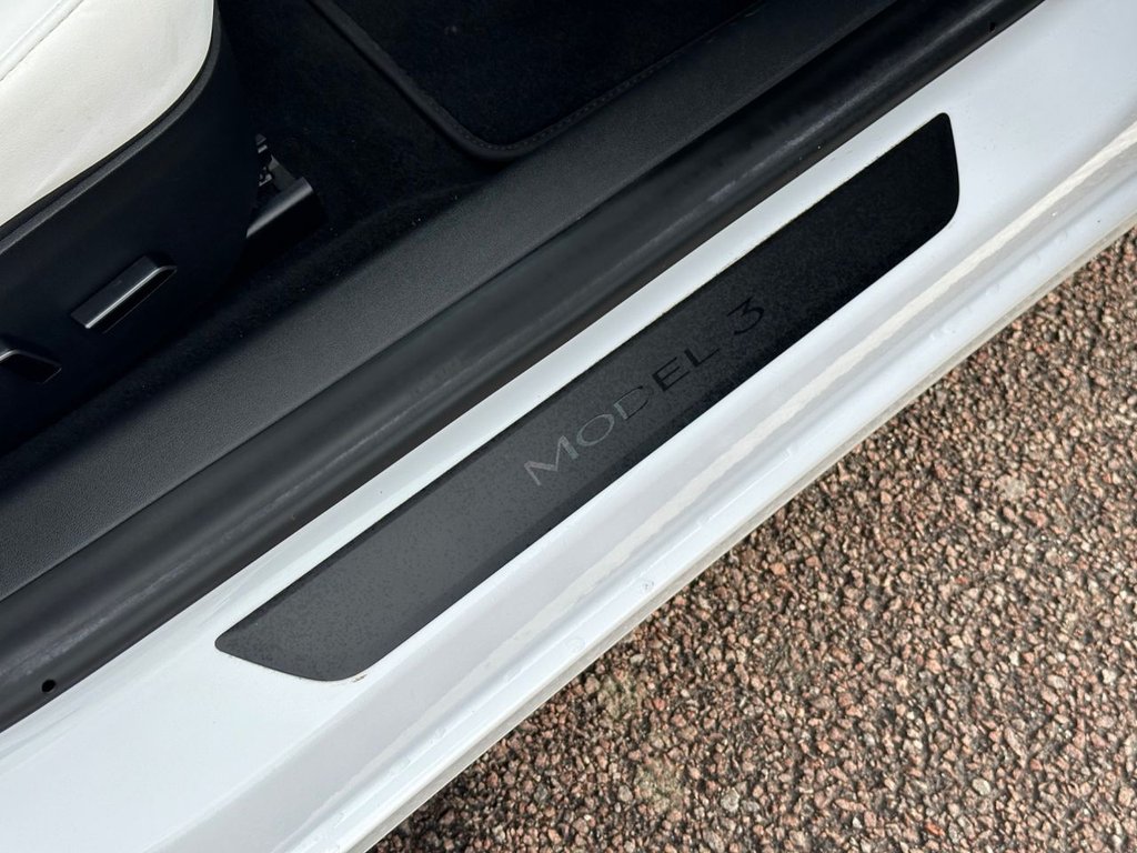 Used Tesla Model 3 2022 for sale - 76323752: Photo 42