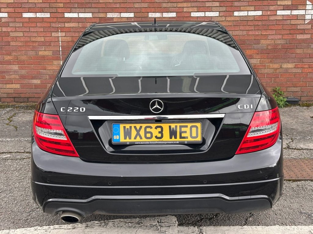 Used Mercedes-Benz C Class 2013 for sale - 78068982: Photo 8